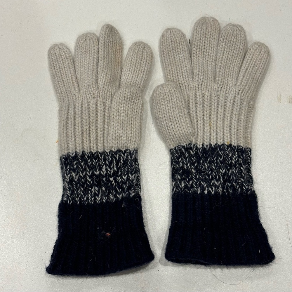 Portolano knot tri color tweeded cashmere gloves- extra glove included
